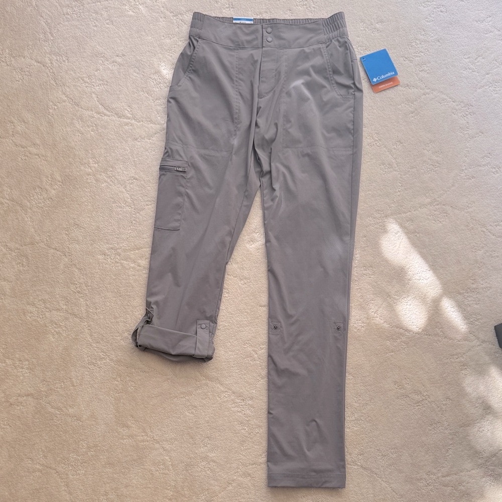 NWT Columbia Gray “Climber Canyon” Roll-Up Pants, size Women’s 2